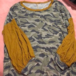Camo top